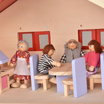 Dzieci DIY 55,5 cm Garaż Mini Dollhouse Furniture Drewniany miniaturowy domek dla lalek