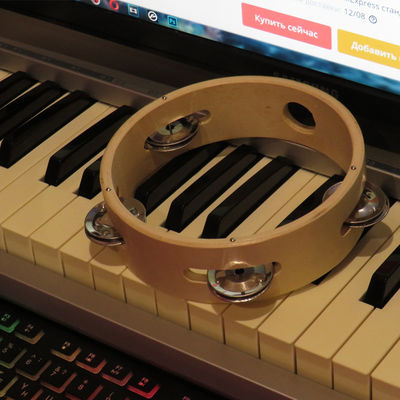 BeBe 15cm Drewniane zabawki muzyczne Handbell Drewniany Tamburyn Dziecko