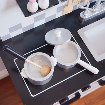 Szare drewniane zabawki kuchenne dla małych dzieci Czarne 77,8 cm