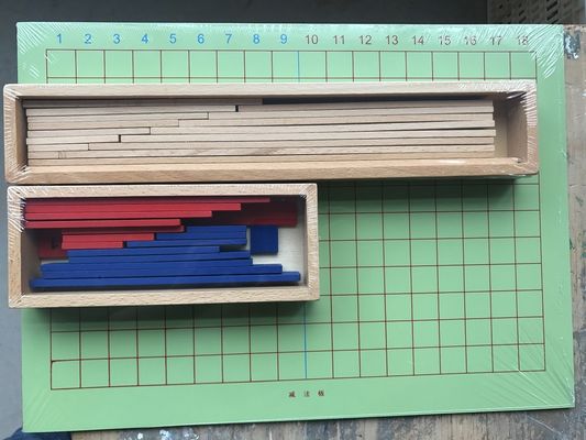 Drewniana tablica do dodawania i odejmowania Montessori do wczesnego nauczania matematyki