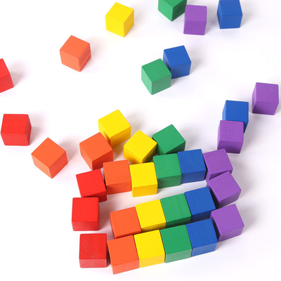 Kolorowe drewniane kostki klocki zabawki kolor dziecka i geometryczny kształt drewniane zabawki edukacyjne dla dzieci
