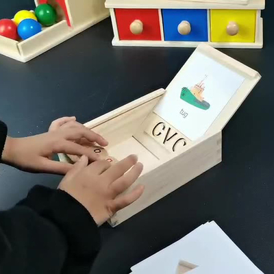 Montessori Drewniane klocki do czytania Obracanie liter Spinning alfabetu Nauka