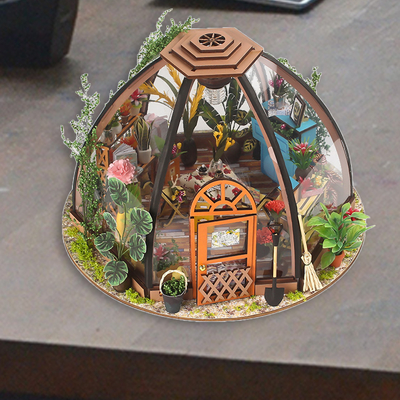 Drewniany miniaturowy domek dla lalek z meblami Narzędzie ogrodnicze LED Light Battery